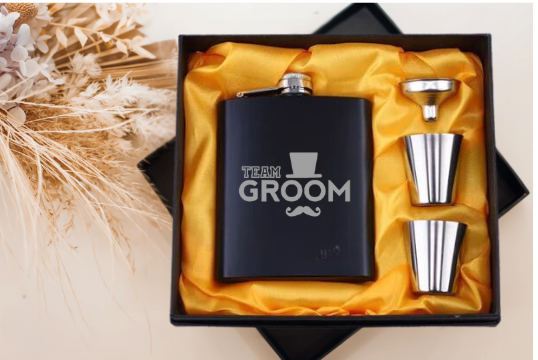 Bucks Whisky Flask Set