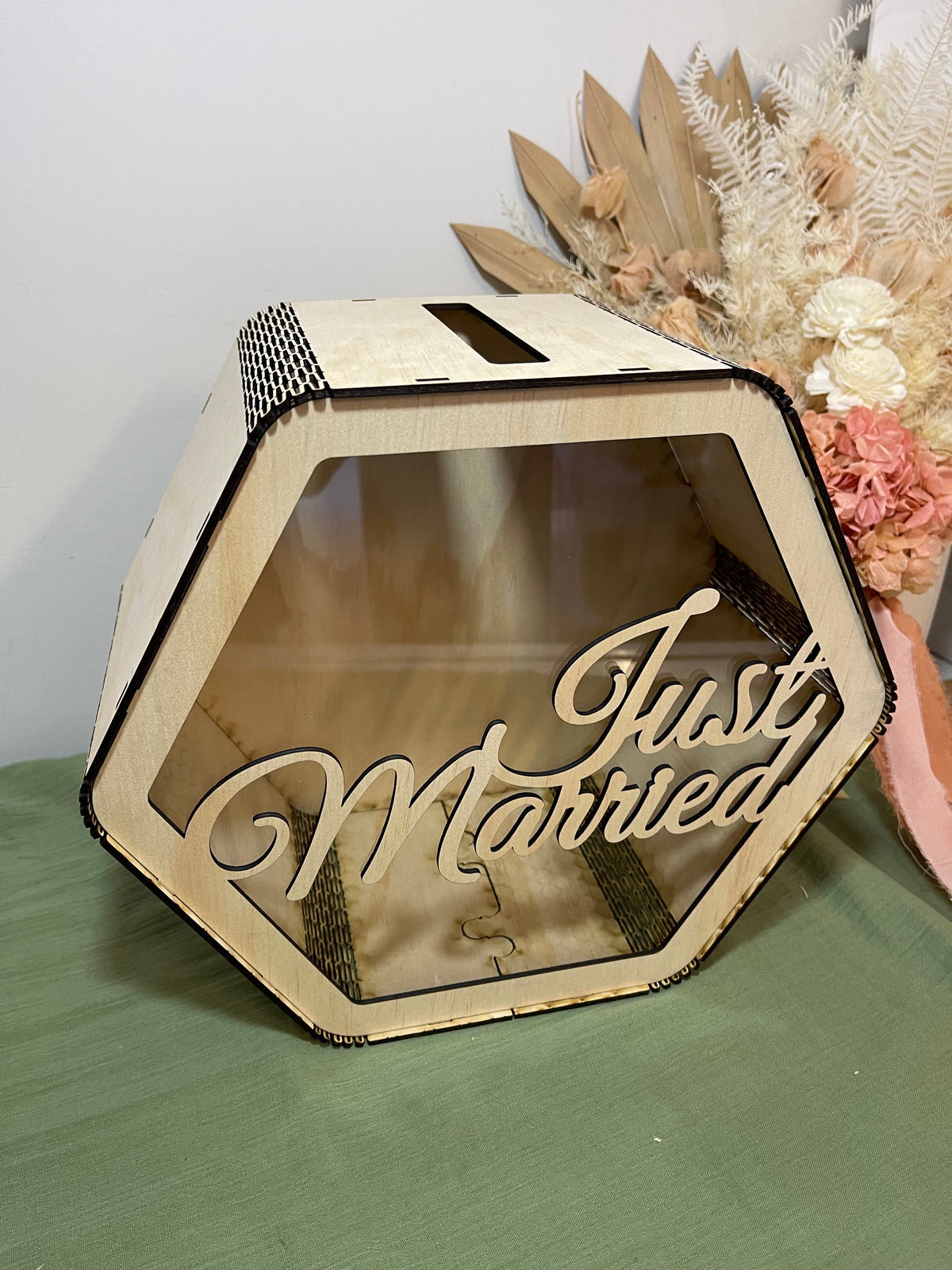 Wishing Well – Hexagonal Design