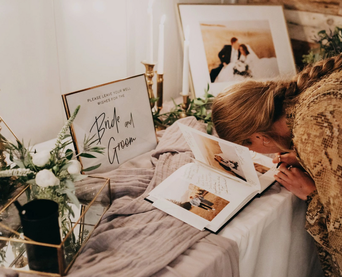 Guestbooks & Keepsakes