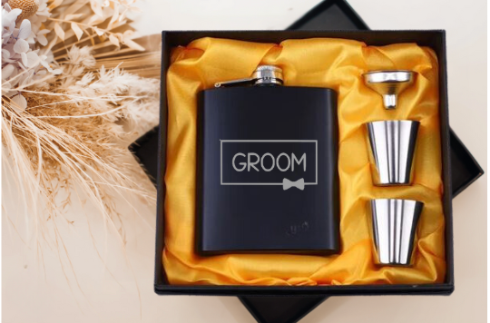 Bucks Whisky Flask Set