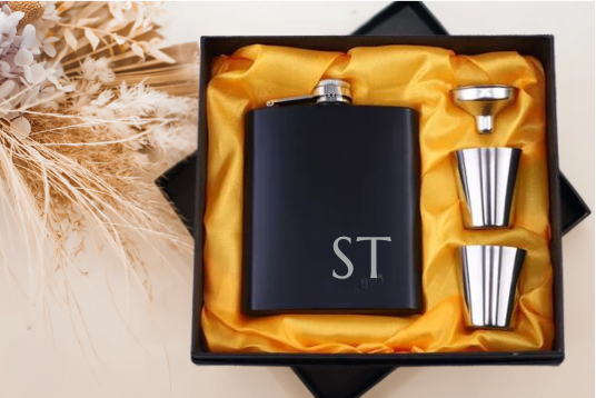 Groomsmen Whisky Flask Set