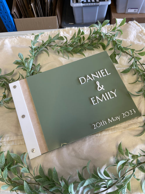 Guestbook – Acrylic Design