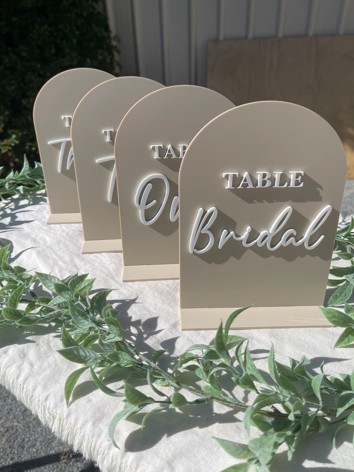 Table Numbers – Arch Design