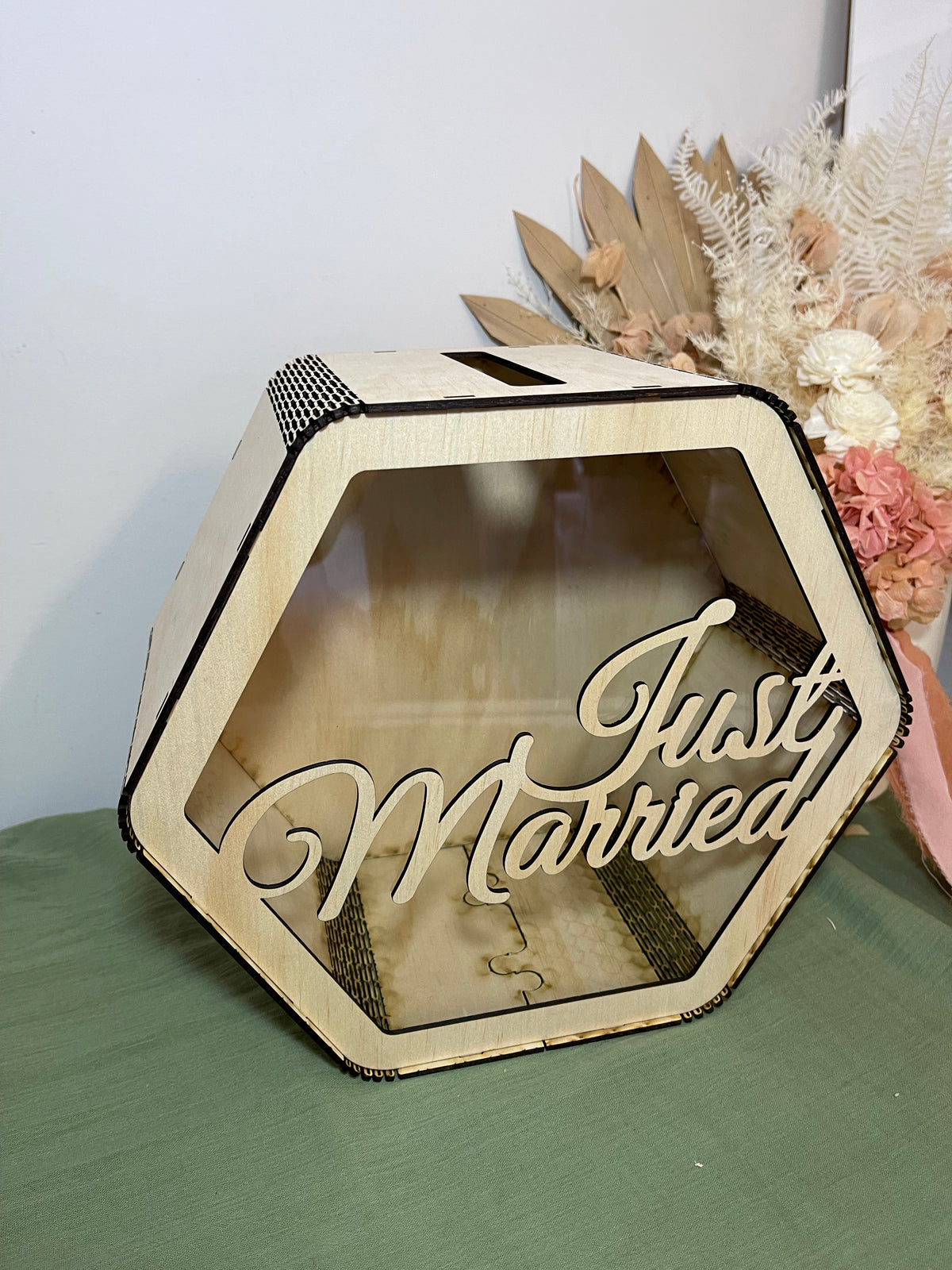 Wishing Well – Hexagonal Design