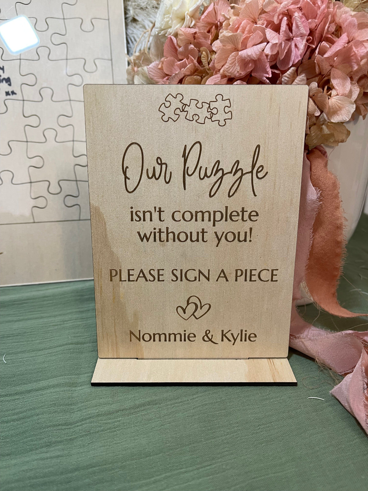 Guestbook – Puzzle Design